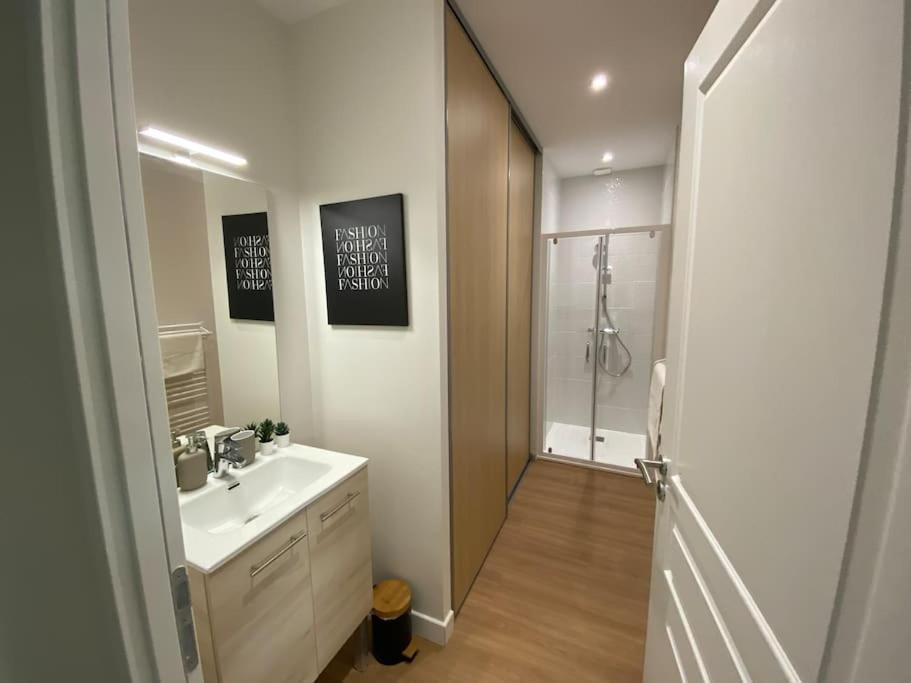 Appartement Centre-Ville * Rdc * Clim * Wifi * Haut De Gamme * 昂古莱姆 外观 照片